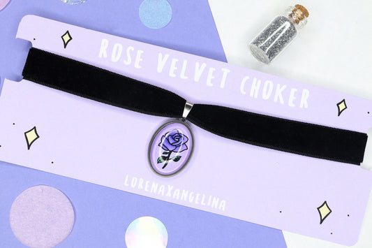 Velvet choker with rose pendant